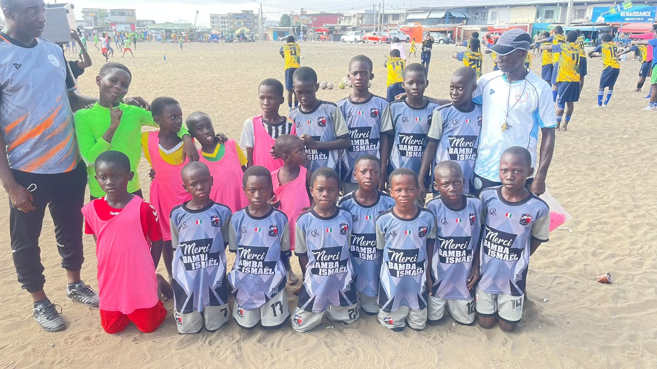 A l'entraînement avec les U 9